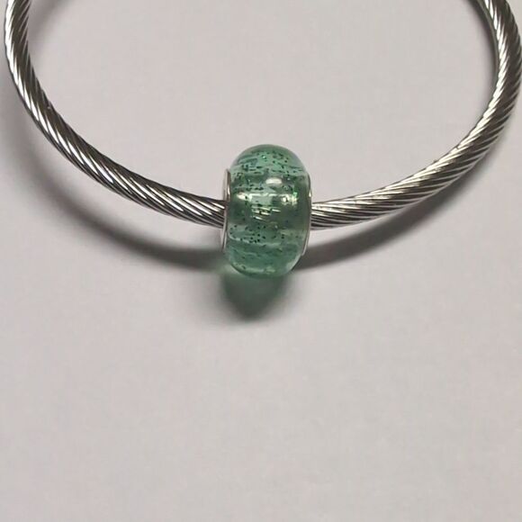Green‎ Glittery Charm for Pandora Style Bracelet - Picture 1 of 4